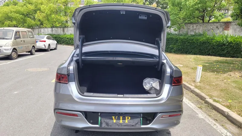 BYD Qin PLUS 2021 DM-i 120KM Flagship interior photo 8 BYD Qin PLUS 2021 DM-i 120KM Flagship interior photo 8