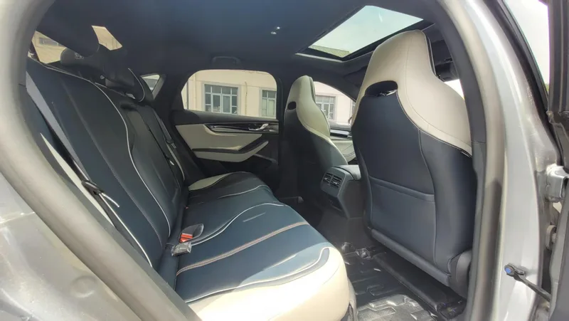 BYD Qin PLUS 2021 DM-i 120KM Flagship interior photo 9 BYD Qin PLUS 2021 DM-i 120KM Flagship interior photo 9