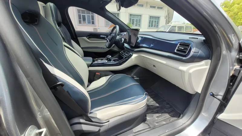 BYD Qin PLUS 2021 DM-i 120KM Flagship interior photo 11 BYD Qin PLUS 2021 DM-i 120KM Flagship interior photo 11