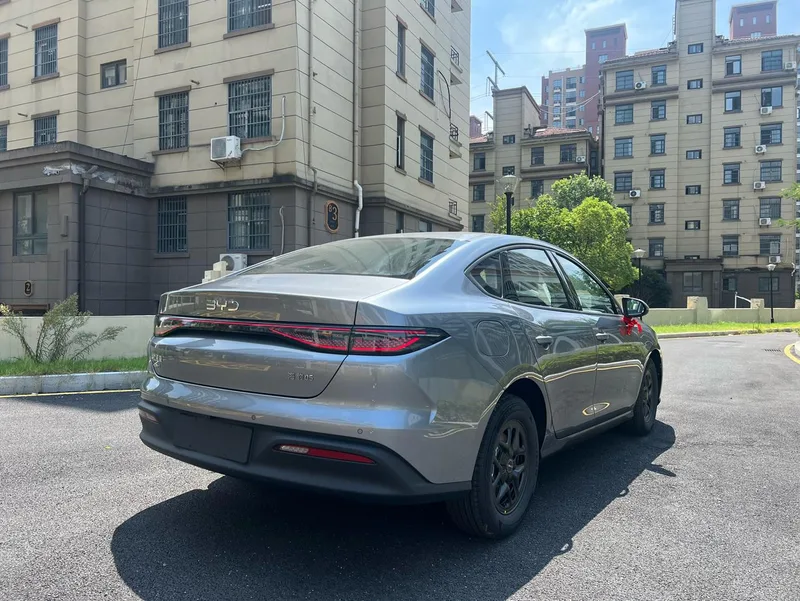 BYD Seal 2025 Smart Driving Version DM-i 55KM Luxury type exterior photo 4 BYD Seal 2025 Smart Driving Version DM-i 55KM Luxury type exterior photo 4