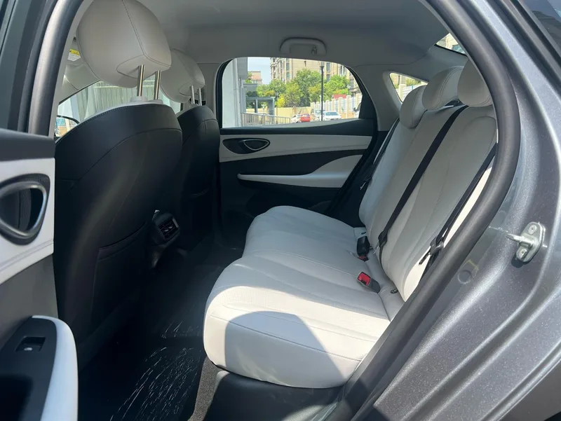 BYD Seal 2025 Smart Driving Version DM-i 55KM Luxury type interior photo 9 BYD Seal 2025 Smart Driving Version DM-i 55KM Luxury type interior photo 9
