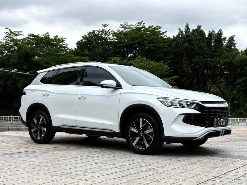 BYD Song Pro 2024 DM-i Glory Edition 71km Pilot type exterior photo 2 BYD Song Pro 2024 DM-i Glory Edition 71km Pilot type exterior photo 2