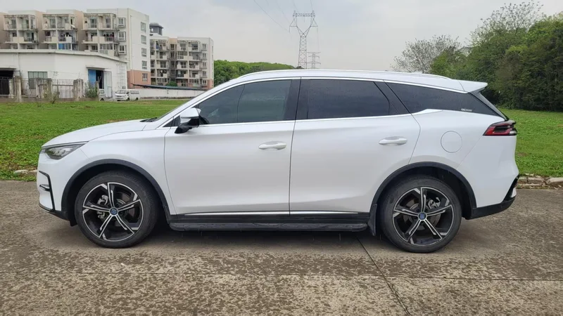 BYD Tang DM 2021 DM-i 1.5T 112KM Premium Trim exterior photo 4 BYD Tang DM 2021 DM-i 1.5T 112KM Premium Trim exterior photo 4