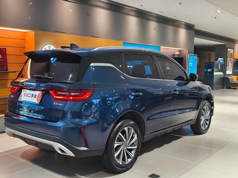Geely Vision X6 2021 PRO 1.4T Автоматический премиум-класса экстерьер фото 4 Geely Vision X6 2021 PRO 1.4T Автоматический премиум-класса экстерьер фото 4