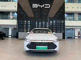 BYD Qin PLUS 2024 Glory Edition DM-i 55KM Leading Type exterior photo 3
