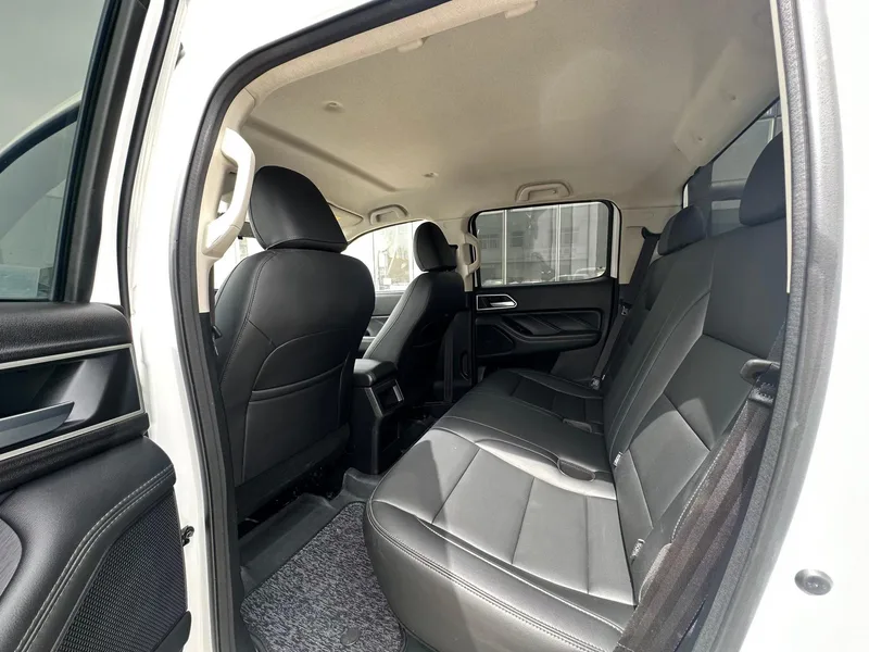 Great Wall Cannon 2023 Commercial Edition 2.0T Diesel Automatic four-wheel drive large double elite model GW4D20M interior photo 6 Great Wall Cannon 2023 Commercial Edition 2.0T Diesel Automatic four-wheel drive large double elite model GW4D20M interior photo 6