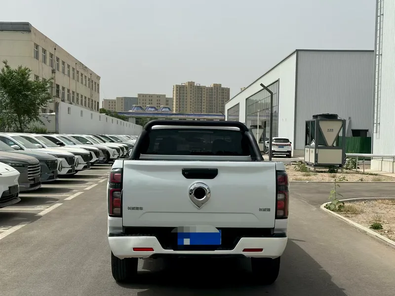 Great Wall Cannon 2023 Commercial Edition 2.0T Diesel Automatic four-wheel drive large double elite model GW4D20M interior photo 8 Great Wall Cannon 2023 Commercial Edition 2.0T Diesel Automatic four-wheel drive large double elite model GW4D20M interior photo 8