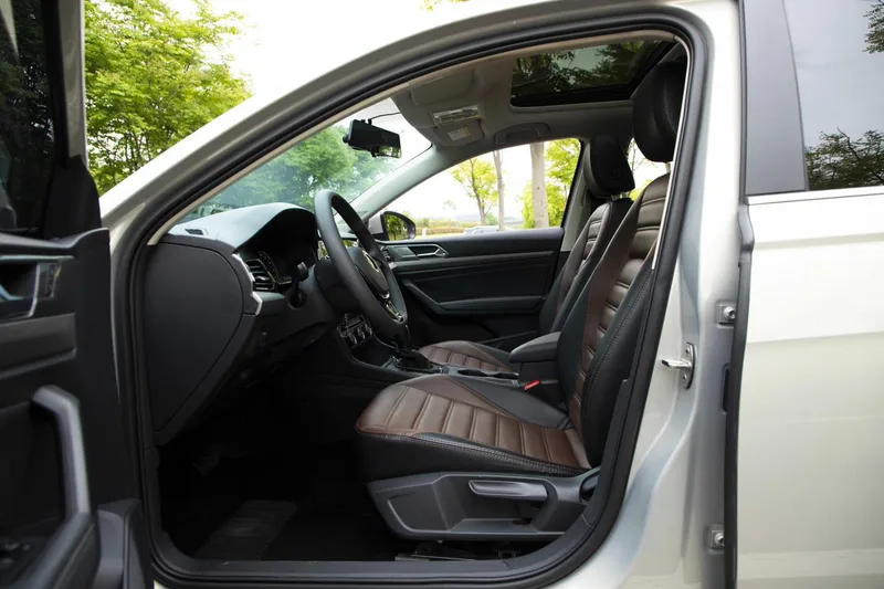 Volkswagen Lavida 2019 1.5L Automatic Vision Edition Country VI interior photo 11 Volkswagen Lavida 2019 1.5L Automatic Vision Edition Country VI interior photo 11