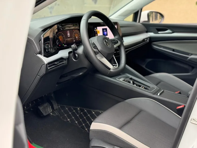 Volkswagen Golf 2024 280TSI DSG Pro 50 Year Legendary Edition interior photo 11