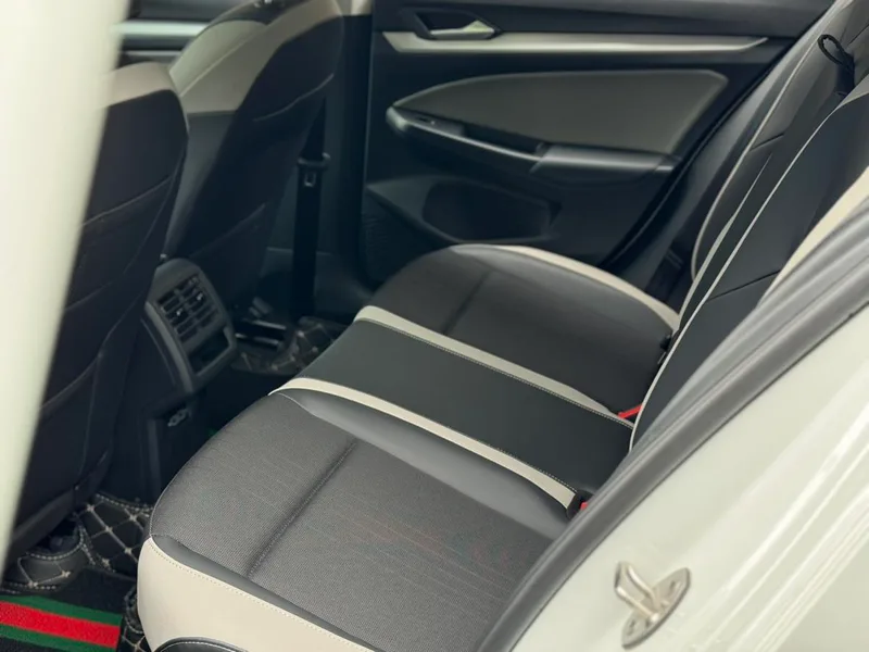 Volkswagen Golf 2024 280TSI DSG Pro 50 Year Legendary Edition interior photo 16