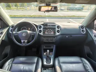 Volkswagen Tiguan 2015 1.8TSI Type de luxe automatique à deux roues motrices intérieur photo 9 Volkswagen Tiguan 2015 1.8TSI Type de luxe automatique à deux roues motrices intérieur photo 9