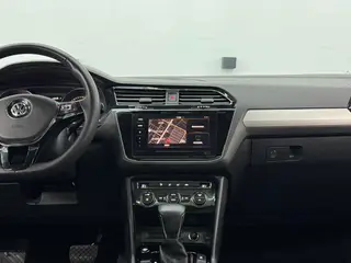 Volkswagen Tiguan L 2020 330TSI Automatic two-wheel drive panoramic comfort version Country VI exterior photo 8 Volkswagen Tiguan L 2020 330TSI Automatic two-wheel drive panoramic comfort version Country VI exterior photo 8
