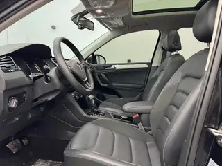 Volkswagen Tiguan L 2020 330TSI Automatic two-wheel drive panoramic comfort version Country VI interior photo 12 Volkswagen Tiguan L 2020 330TSI Automatic two-wheel drive panoramic comfort version Country VI interior photo 12