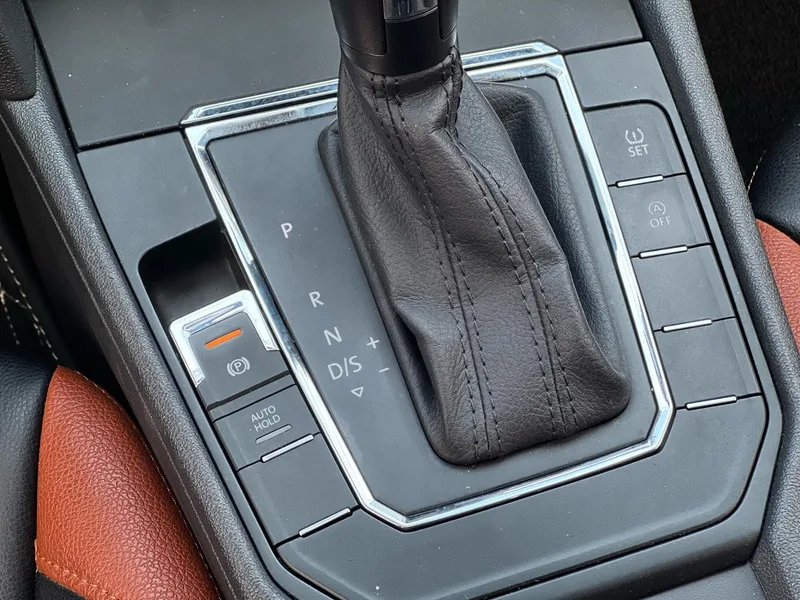 Volkswagen Lamando 2018 230TSI DSG Fashion Edition interior photo 17 Volkswagen Lamando 2018 230TSI DSG Fashion Edition interior photo 17