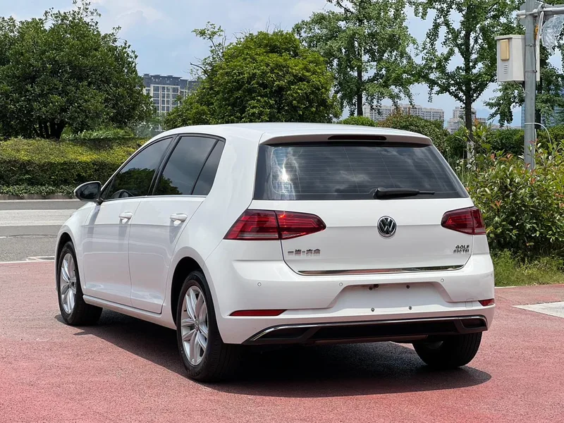 Volkswagen Golf 2018 230TSI Automatic Comfort Type exterior photo 6 Volkswagen Golf 2018 230TSI Automatic Comfort Type exterior photo 6