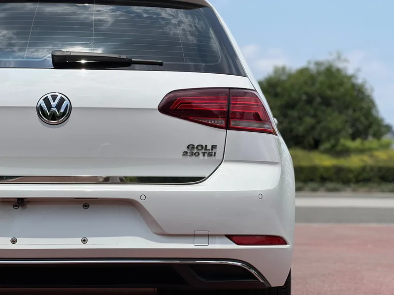 Volkswagen Golf 2018 230TSI Automatic Comfort Type exterior photo 7 Volkswagen Golf 2018 230TSI Automatic Comfort Type exterior photo 7