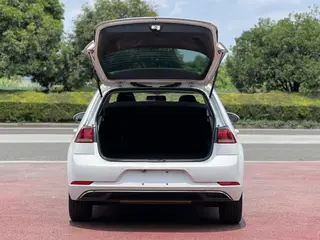 Volkswagen Golf 2018 230TSI Automatic Comfort Type exterior photo 8 Volkswagen Golf 2018 230TSI Automatic Comfort Type exterior photo 8