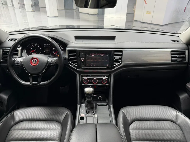 Volkswagen Teramont 2019 330TSI Two-wheel drive luxury edition China V interior photo 14 Volkswagen Teramont 2019 330TSI Two-wheel drive luxury edition China V interior photo 14