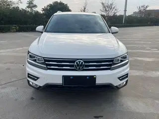 Volkswagen Tiguan L 2021 330TSI Auto Two-Drive Smart Edition exterior photo 2 Volkswagen Tiguan L 2021 330TSI Auto Two-Drive Smart Edition exterior photo 2