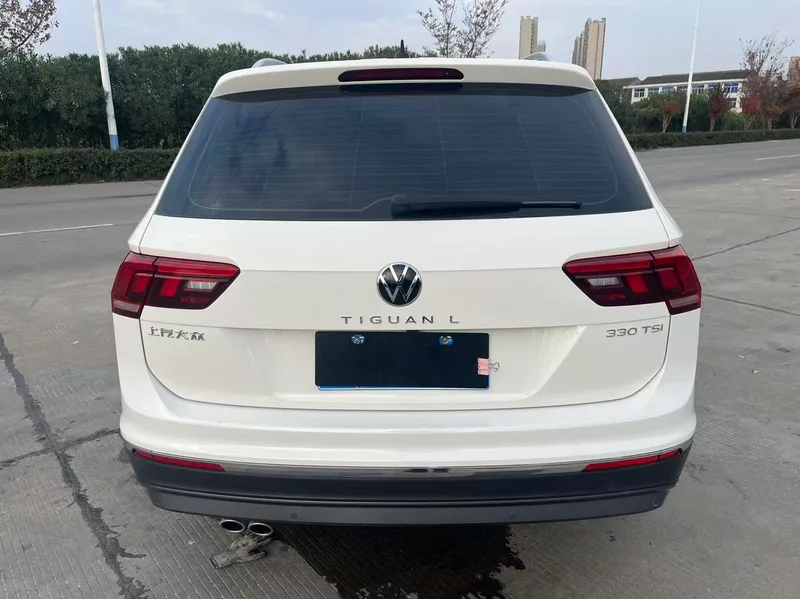 Volkswagen Tiguan L 2021 330TSI Auto Two-Drive Smart Edition interior photo 14 Volkswagen Tiguan L 2021 330TSI Auto Two-Drive Smart Edition interior photo 14