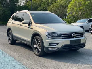 Volkswagen Tiguan L 2021 330TSI Auto Two-Drive Smart Edition exterior photo 3 Volkswagen Tiguan L 2021 330TSI Auto Two-Drive Smart Edition exterior photo 3