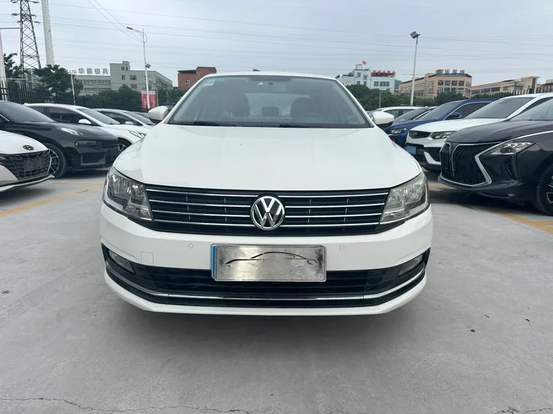 Volkswagen Lavida 2017 1.6L Automatic Fashion Edition exterior photo 2 Volkswagen Lavida 2017 1.6L Automatic Fashion Edition exterior photo 2