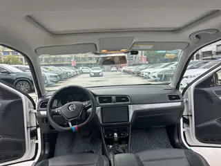 Volkswagen Lavida 2017 1.6L Automatic Fashion Edition interior photo 11 Volkswagen Lavida 2017 1.6L Automatic Fashion Edition interior photo 11