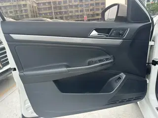 Volkswagen Lavida 2017 1.6L Automatic Fashion Edition interior photo 14 Volkswagen Lavida 2017 1.6L Automatic Fashion Edition interior photo 14