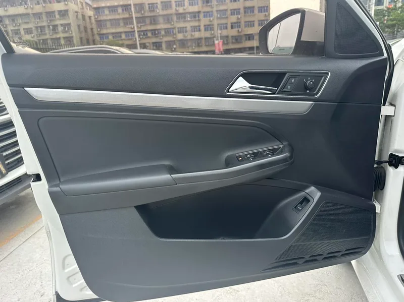 Volkswagen Lavida 2017 1.6L Automatic Fashion Edition interior photo 14 Volkswagen Lavida 2017 1.6L Automatic Fashion Edition interior photo 14