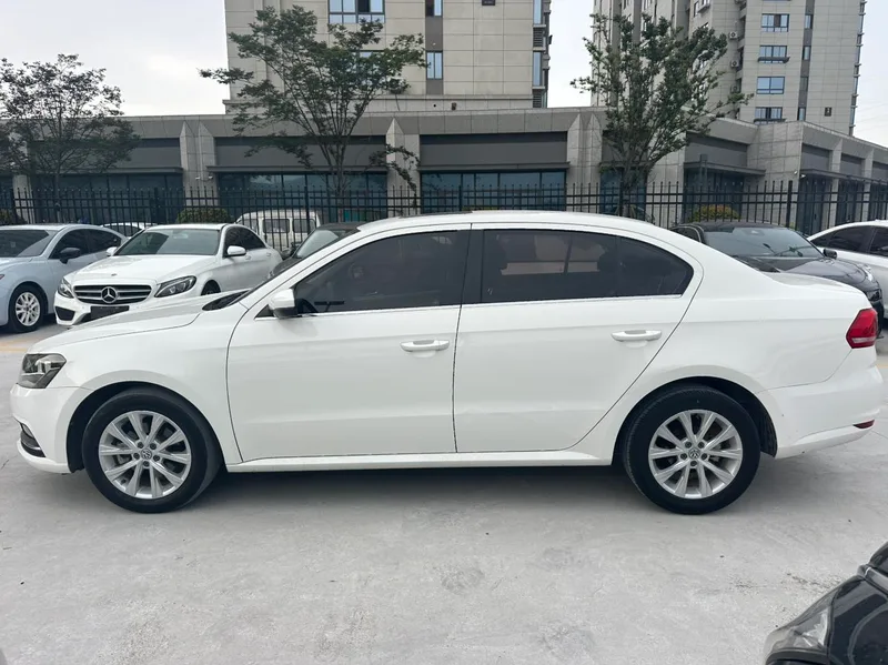 Volkswagen Lavida 2017 1.6L Automatic Fashion Edition interior photo 18 Volkswagen Lavida 2017 1.6L Automatic Fashion Edition interior photo 18