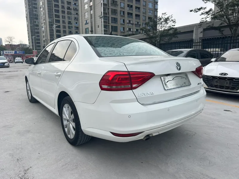 Volkswagen Lavida 2017 1.6L Automatic Fashion Edition interior photo 19 Volkswagen Lavida 2017 1.6L Automatic Fashion Edition interior photo 19