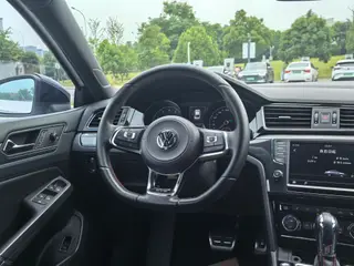 Volkswagen Lamando 2017 2.0T GTS interior photo 11 Volkswagen Lamando 2017 2.0T GTS interior photo 11