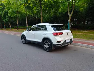 Volkswagen T-Cross 2020 280TSI DSG Tracción a dos ruedas, versión cómoda interior foto 11 Volkswagen T-Cross 2020 280TSI DSG Tracción a dos ruedas, versión cómoda interior foto 11
