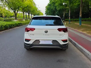 Volkswagen T-Cross 2020 280TSI DSG Tracción a dos ruedas, versión cómoda interior foto 12 Volkswagen T-Cross 2020 280TSI DSG Tracción a dos ruedas, versión cómoda interior foto 12