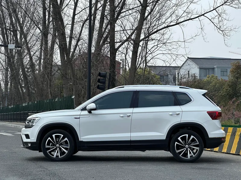 Volkswagen Tharu 2020 330TSI Four-wheel drive deluxe edition Country VI exterior photo 4 Volkswagen Tharu 2020 330TSI Four-wheel drive deluxe edition Country VI exterior photo 4