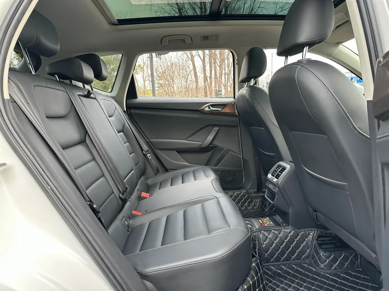 Volkswagen Tharu 2020 330TSI Four-wheel drive deluxe edition Country VI interior photo 13 Volkswagen Tharu 2020 330TSI Four-wheel drive deluxe edition Country VI interior photo 13