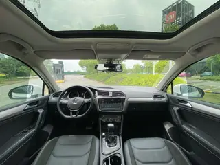 Volkswagen Tiguan L 2021 280TSI Auto Two-Drive Smart Edition exterior photo 4 Volkswagen Tiguan L 2021 280TSI Auto Two-Drive Smart Edition exterior photo 4