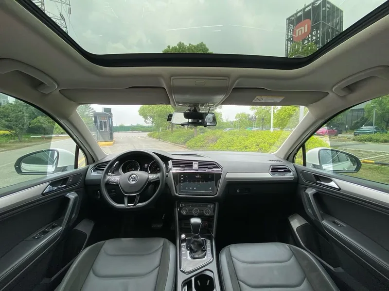 Volkswagen Tiguan L 2021 280TSI Auto Two-Drive Smart Edition exterior photo 4 Volkswagen Tiguan L 2021 280TSI Auto Two-Drive Smart Edition exterior photo 4