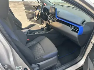 Toyota C-HR 2022 2.0L Comfort Edition interior photo 8 Toyota C-HR 2022 2.0L Comfort Edition interior photo 8