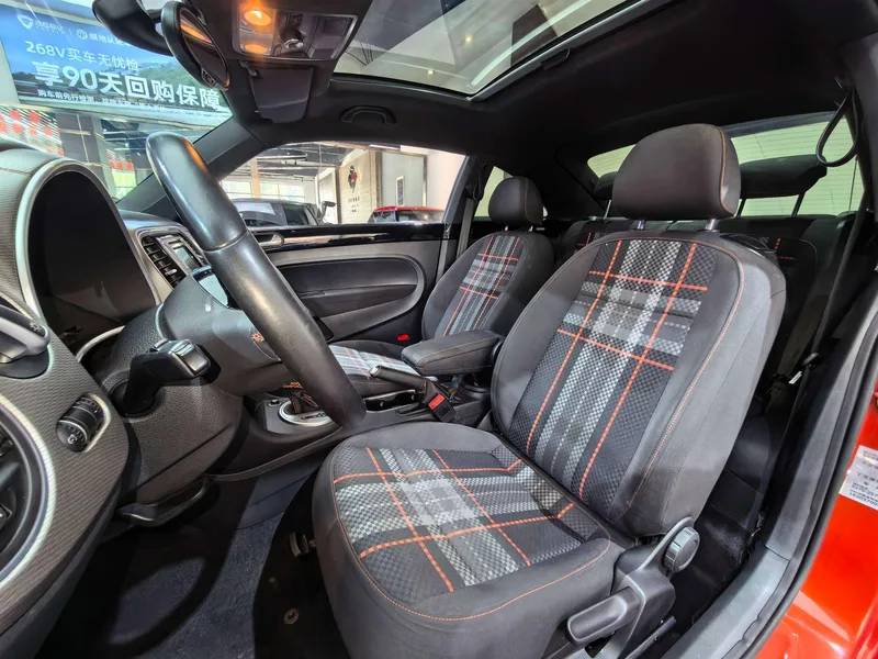 Volkswagen Beetle 2016 180TSI Club version interior photo 13 Volkswagen Beetle 2016 180TSI Club version interior photo 13
