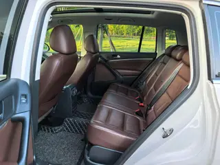 Volkswagen Tiguan 2016 300TSI Édition de luxe à quatre roues motrices automatique extérieur photo 10 Volkswagen Tiguan 2016 300TSI Édition de luxe à quatre roues motrices automatique extérieur photo 10