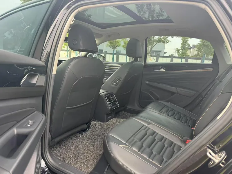 Volkswagen Passat 2019 330TSI Elite Edition Country VI exterior photo 6 Volkswagen Passat 2019 330TSI Elite Edition Country VI exterior photo 6
