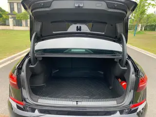 Volkswagen Passat 2019 330TSI Elite Edition Country VI interior photo 15 Volkswagen Passat 2019 330TSI Elite Edition Country VI interior photo 15