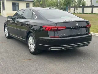 Volkswagen Passat 2019 330TSI Elite Edition Country VI interior photo 16 Volkswagen Passat 2019 330TSI Elite Edition Country VI interior photo 16
