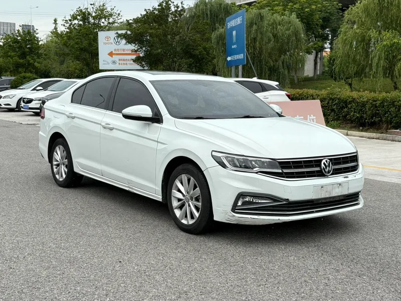 Volkswagen Bora 2019 1.5L Auto Elite exterior photo 3 Volkswagen Bora 2019 1.5L Auto Elite exterior photo 3