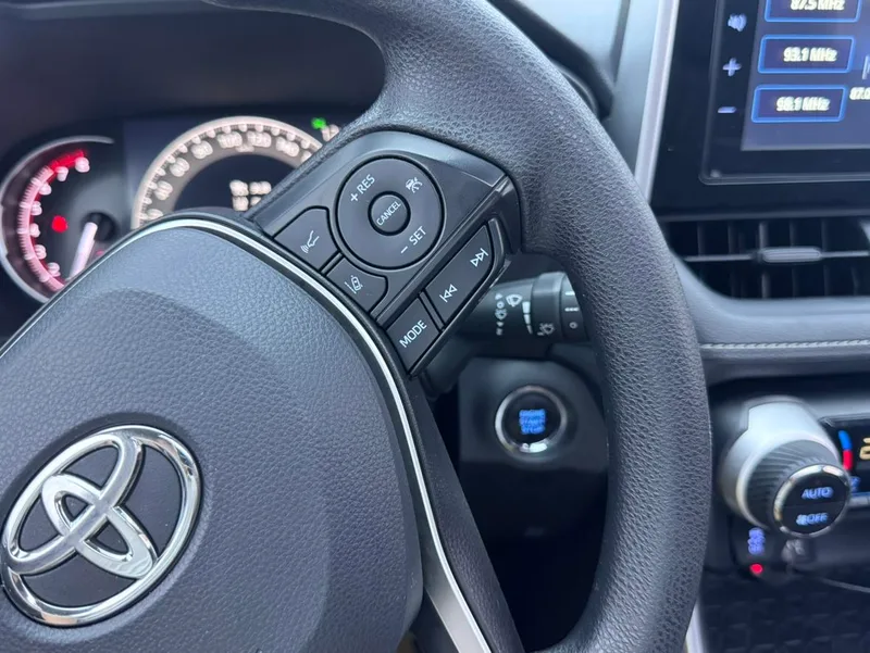 Toyota RAV4 2020 2.0L CVT Version mode à deux roues motrices extérieur photo 5 Toyota RAV4 2020 2.0L CVT Version mode à deux roues motrices extérieur photo 5