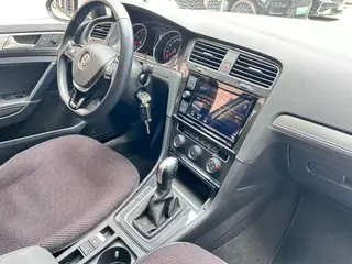 Volkswagen Golf 2018 230TSI Automatic Comfort Type interior photo 10 Volkswagen Golf 2018 230TSI Automatic Comfort Type interior photo 10