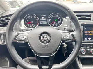 Volkswagen Golf 2018 230TSI Automatic Comfort Type interior photo 18 Volkswagen Golf 2018 230TSI Automatic Comfort Type interior photo 18