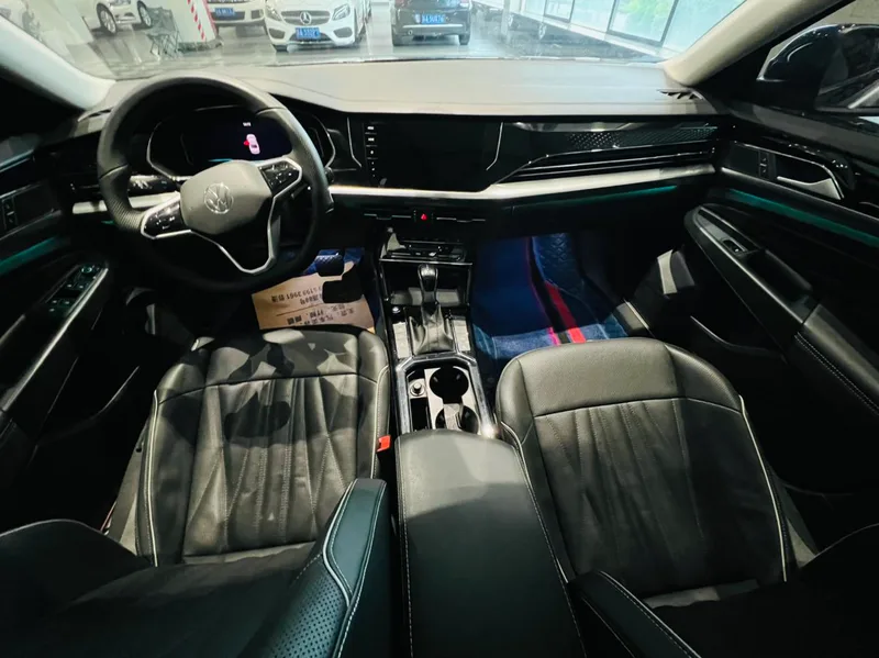 Volkswagen Passat 2023 330TSI Star Deluxe Edition interior photo 14 Volkswagen Passat 2023 330TSI Star Deluxe Edition interior photo 14