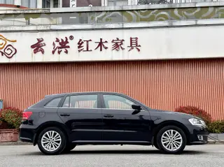 Volkswagen Gran Lavida 2013 1.4TSI Automatic Comfort Type interior photo 15 Volkswagen Gran Lavida 2013 1.4TSI Automatic Comfort Type interior photo 15
